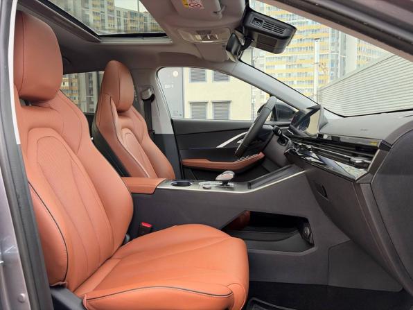 Omoda C5 I с пробегом 2023 года, цена 1 575 000 рублей, 53000 км, внедорожник, Автокод Объявления
