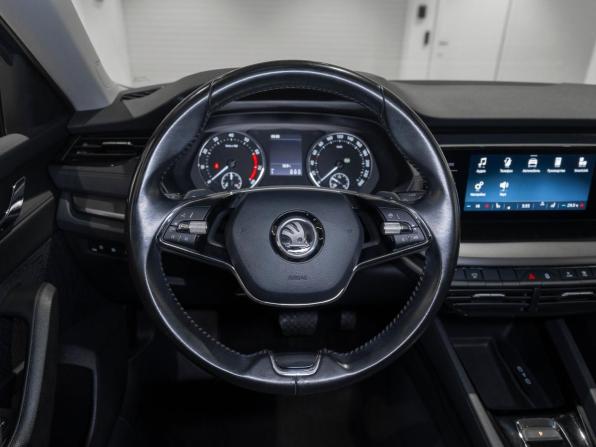 Skoda Octavia IV (A8) с пробегом 2021 года, цена 1 995 000 рублей, 170969 км, лифтбек, Автокод Объявления