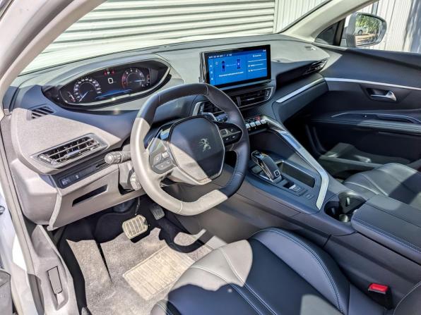 Peugeot 5008 II Рестайлинг с пробегом 2021 года, цена 2 695 000 рублей, 15397 км, внедорожник, Автокод Объявления