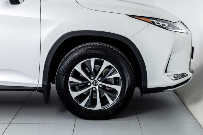 Lexus RX IV Рестайлинг с пробегом 2021 года, цена 5 397 000 рублей, 55207 км, внедорожник, Автокод Объявления
