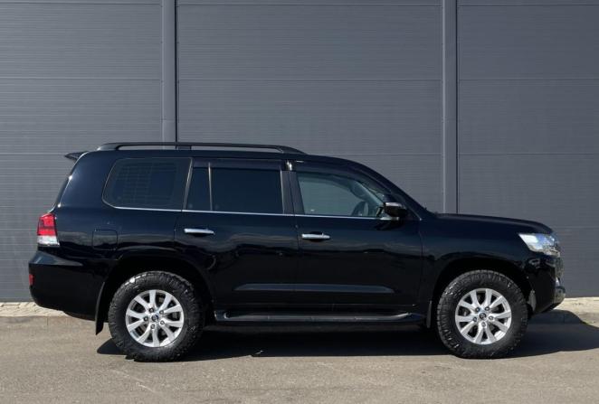 Toyota Land Cruiser 200 Series Рестайлинг 2 с пробегом 2019 года, цена 5 450 000 рублей, 381140 км, внедорожник, Автокод Объявления