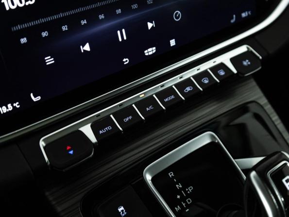 Geely Atlas Pro с пробегом 2023 года, цена 2 069 700 рублей, 89675 км, внедорожник, Автокод Объявления