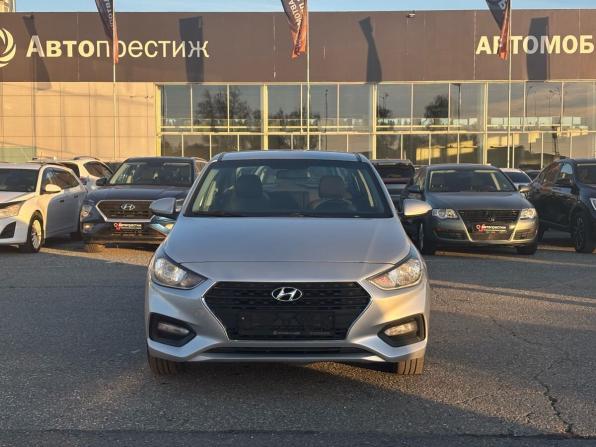 Hyundai Solaris II с пробегом 2019 года, цена 1 385 000 рублей, 70500 км, седан, Автокод Объявления