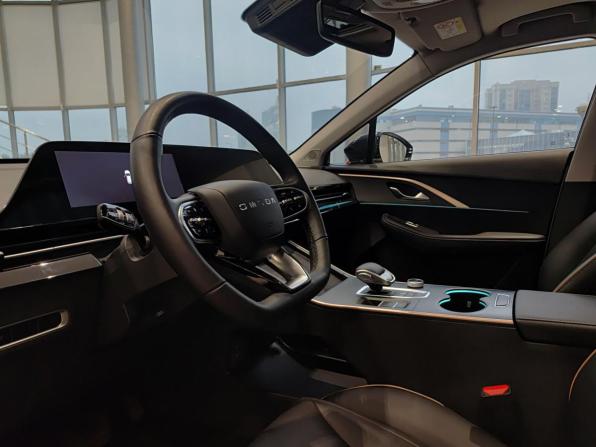 Omoda C5 I с пробегом 2023 года, цена 1 890 000 рублей, 30539 км, внедорожник, Автокод Объявления