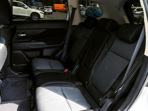 Mitsubishi Outlander III Рестайлинг 3 с пробегом 2020 года, цена 2 326 000 рублей, 120627 км, внедорожник, Автокод Объявления
