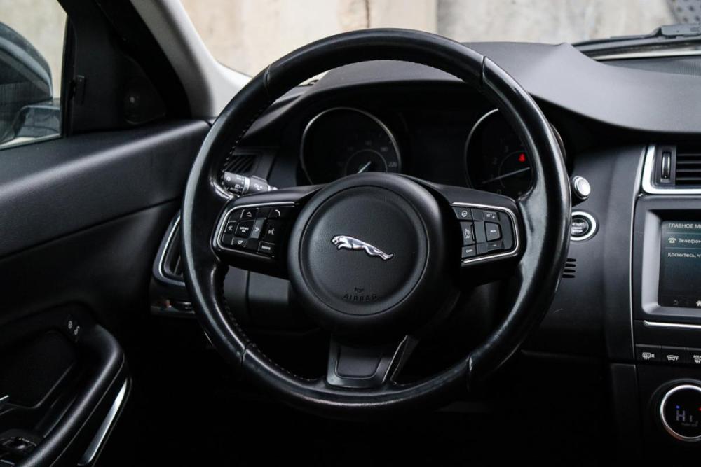 Jaguar E-Pace I Москва  - изображение 11