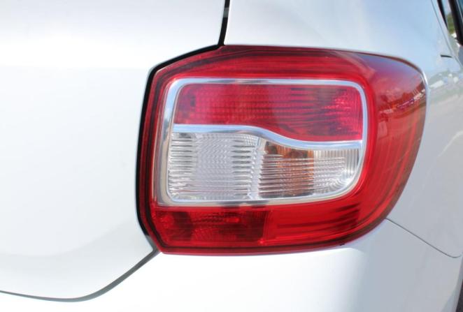 Renault Logan II с пробегом 2015 года, цена 650 000 рублей, 127605 км, седан, Автокод Объявления