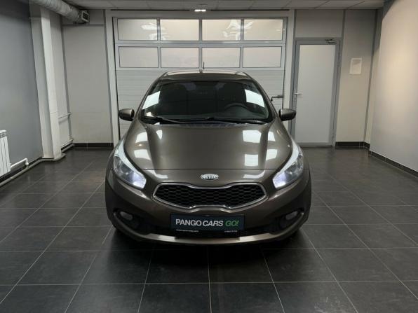 Kia Ceed II с пробегом 2013 года, цена 910 000 рублей, 150461 км, хэтчбек, Автокод Объявления