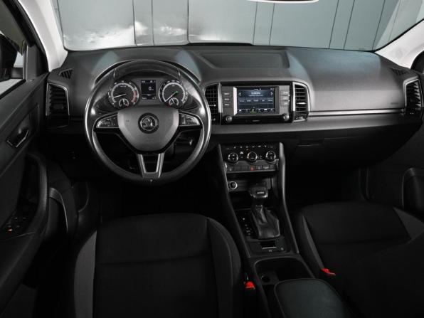 Skoda Karoq I с пробегом 2020 года, цена 2 319 000 рублей, 53675 км, внедорожник, Автокод Объявления
