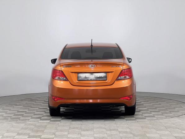 Hyundai Solaris I Рестайлинг с пробегом 2015 года, цена 870 000 рублей, 198000 км, седан, Автокод Объявления