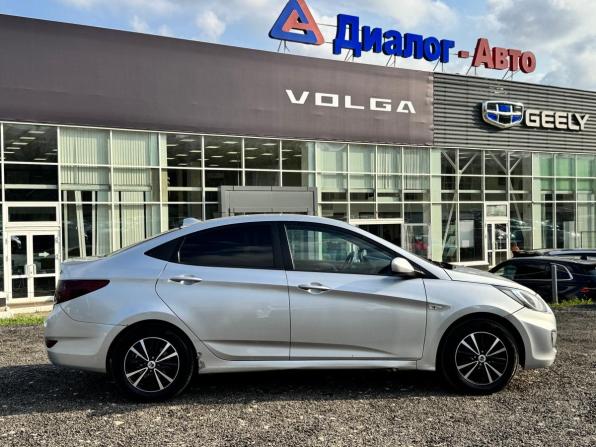 Hyundai Solaris I с пробегом 2012 года, цена 590 000 рублей, 222256 км, седан, Автокод Объявления
