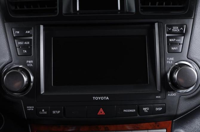 Toyota Highlander II (XU40) Рестайлинг с пробегом 2012 года, цена 2 299 000 рублей, 265000 км, внедорожник, Автокод Объявления
