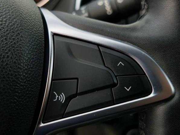 Renault Kaptur I Рестайлинг с пробегом 2021 года, цена 1 755 000 рублей, 35487 км, внедорожник, Автокод Объявления