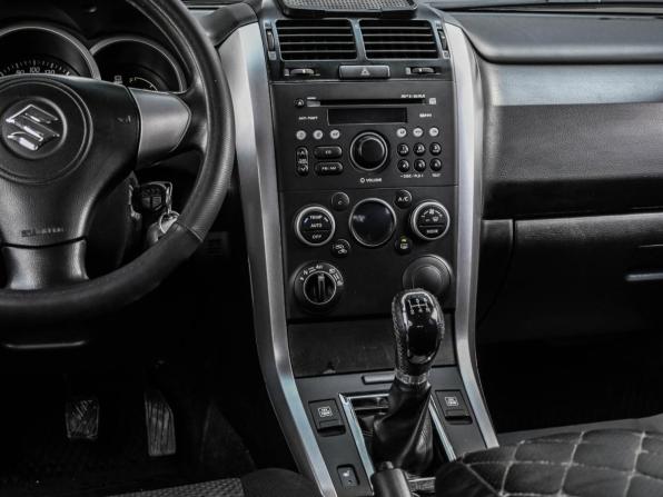 Suzuki Grand Vitara II Рестайлинг с пробегом 2010 года, цена 989 000 рублей, 267931 км, внедорожник, Автокод Объявления