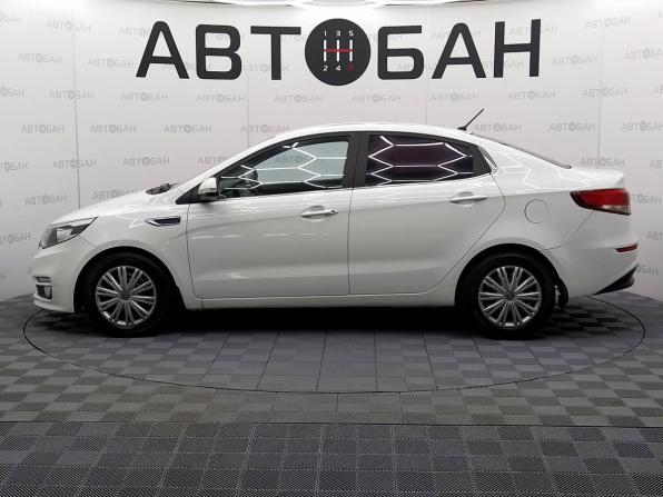 Kia Rio III Рестайлинг с пробегом 2015 года, цена 749 000 рублей, 200000 км, седан, Автокод Объявления