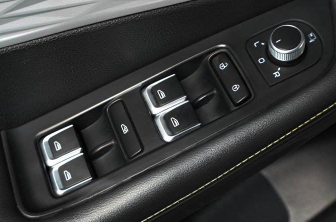 Geely Coolray I Рестайлинг с пробегом 2023 года, цена 2 369 000 рублей, 66695 км, внедорожник, Автокод Объявления