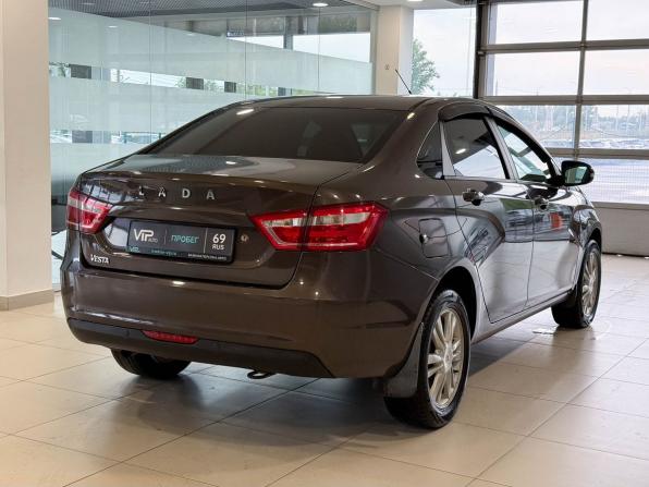 Lada (ВАЗ) Vesta I с пробегом 2017 года, цена 855 000 рублей, 146687 км, седан, Автокод Объявления