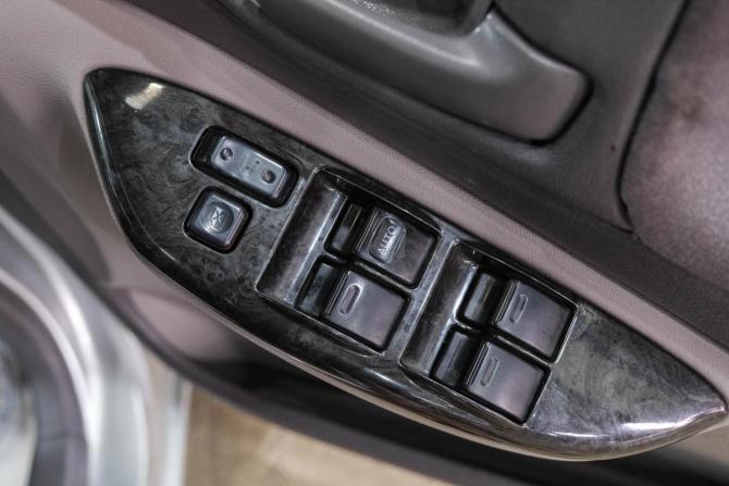 Toyota Platz с пробегом 2000 года, цена 379 000 рублей, 300000 км, седан, Автокод Объявления
