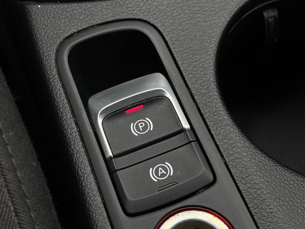 Audi Q3 I (8U) Рестайлинг с пробегом 2016 года, цена 2 250 000 рублей, 75530 км, внедорожник, Автокод Объявления