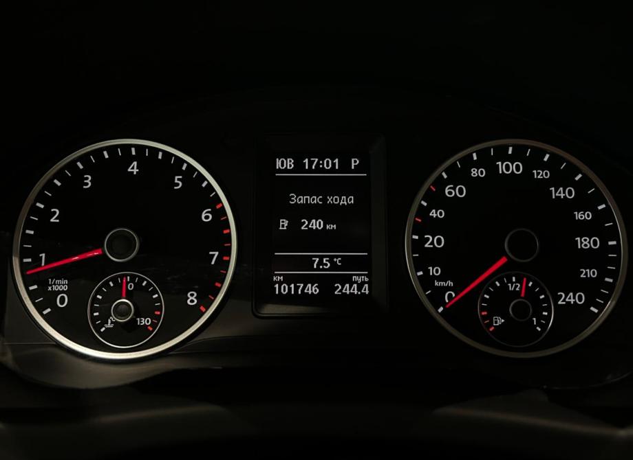 Volkswagen Tiguan I Рестайлинг Санкт-Петербург  - изображение 22