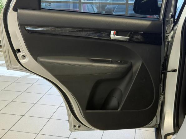 Kia Sorento II Рестайлинг с пробегом 2012 года, цена 1 590 000 рублей, 147000 км, внедорожник, Автокод Объявления