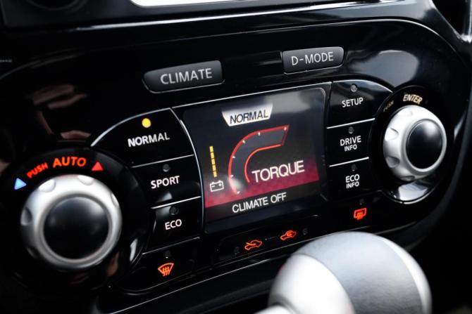 Nissan Juke I Рестайлинг с пробегом 2018 года, цена 1 849 000 рублей, 48367 км, внедорожник, Автокод Объявления