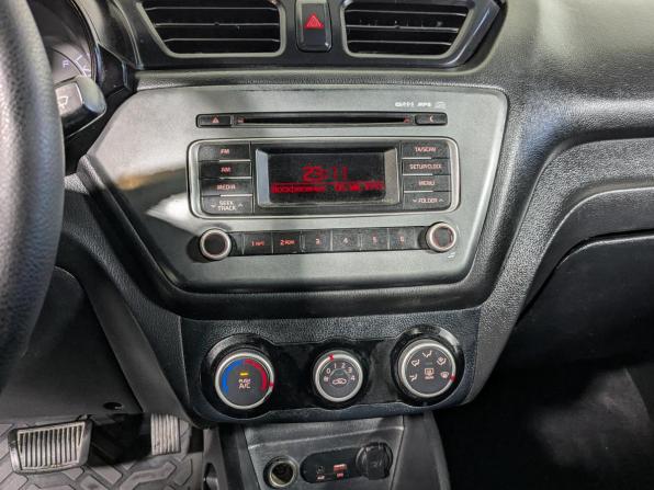 Kia Rio III Рестайлинг с пробегом 2016 года, цена 899 900 рублей, 199700 км, седан, Автокод Объявления