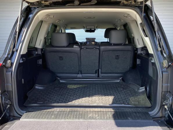 Toyota Land Cruiser 200 Series Рестайлинг 2 с пробегом 2016 года, цена 5 750 000 рублей, 170932 км, внедорожник, Автокод Объявления