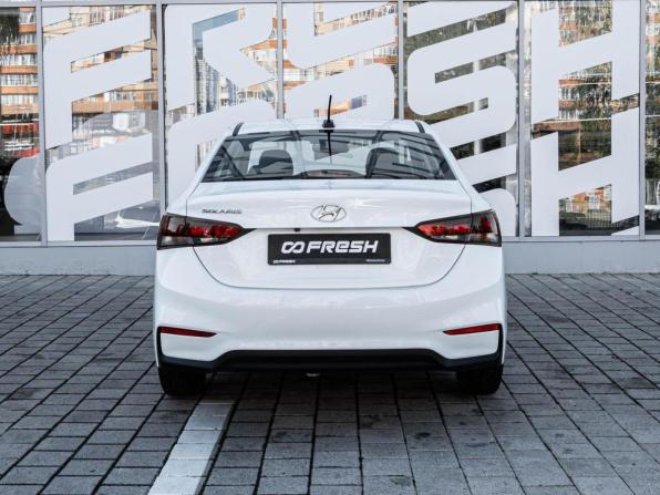 Hyundai Solaris II с пробегом 2018 года, цена 1 295 654 рубля, 65141 км, седан, Автокод Объявления