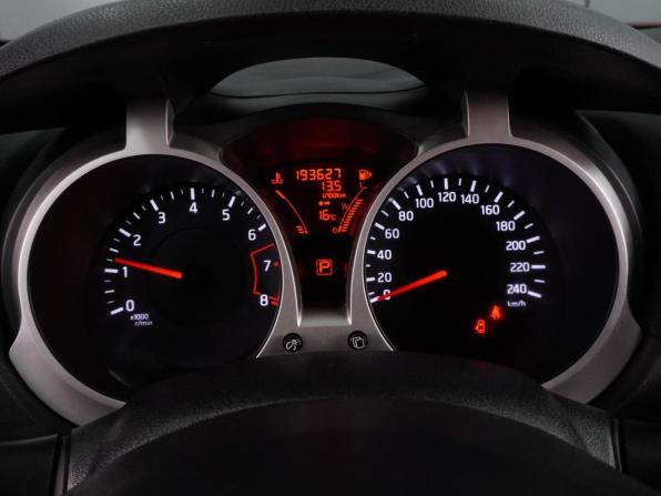 Nissan Juke I с пробегом 2012 года, цена 899 000 рублей, 193627 км, внедорожник, Автокод Объявления