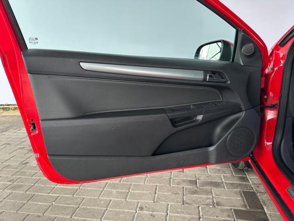 Opel Astra H Рестайлинг с пробегом 2009 года, цена 700 000 рублей, 145000 км, хэтчбек, Автокод Объявления