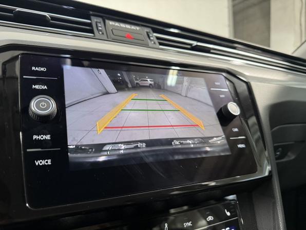 Volkswagen Passat B8 Рестайлинг с пробегом 2021 года, цена 2 889 800 рублей, 74000 км, седан, Автокод Объявления