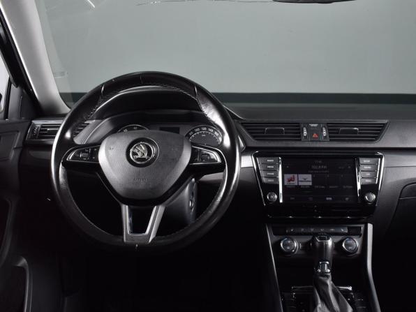 Skoda Superb III с пробегом 2017 года, цена 1 949 995 рублей, 159707 км, лифтбек, Автокод Объявления