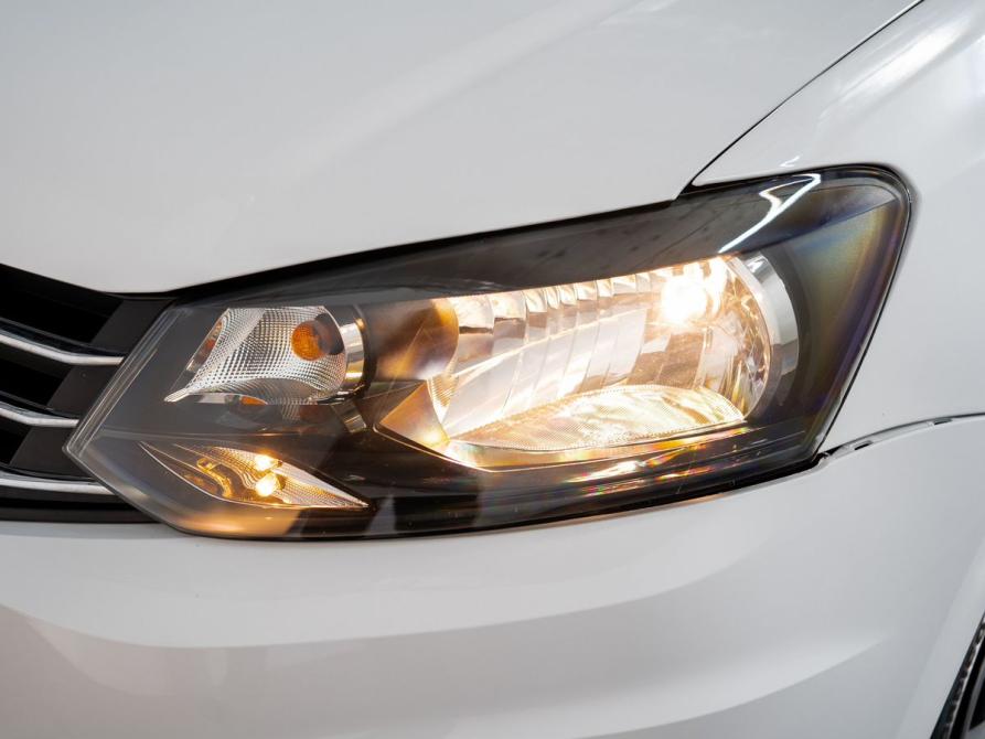 Volkswagen Polo V Рестайлинг Иркутск  - изображение 19