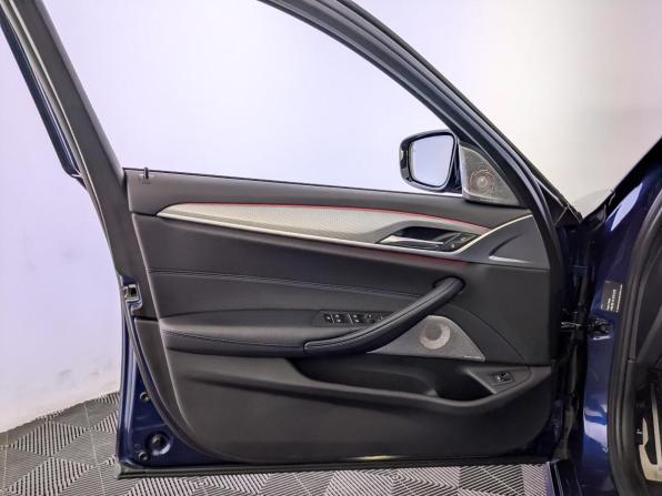 BMW 5 серии VII (G30/G31/G38) с пробегом 2019 года, цена 5 261 600 рублей, 136185 км, седан, Автокод Объявления
