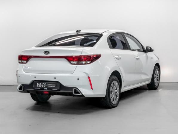 Kia Rio IV Рестайлинг с пробегом 2021 года, цена 1 725 000 рублей, 26347 км, седан, Автокод Объявления