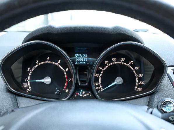 Ford Fiesta Mk6 Рестайлинг с пробегом 2015 года, цена 749 000 рублей, 143900 км, хэтчбек, Автокод Объявления
