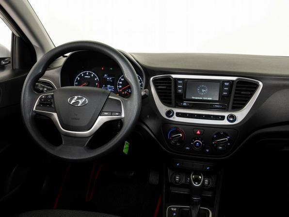 Hyundai Solaris II с пробегом 2017 года, цена 1 248 000 рублей, 108809 км, седан, Автокод Объявления