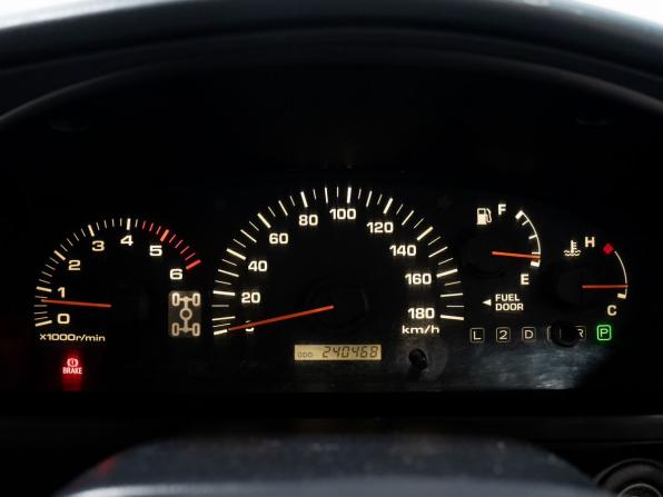 Toyota Hilux Surf III с пробегом 1998 года, цена 1 445 000 рублей, 240500 км, внедорожник, Автокод Объявления