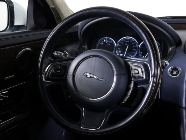 Jaguar XJ IV (X351) с пробегом 2012 года, цена 2 254 230 рублей, 186002 км, седан, Автокод Объявления