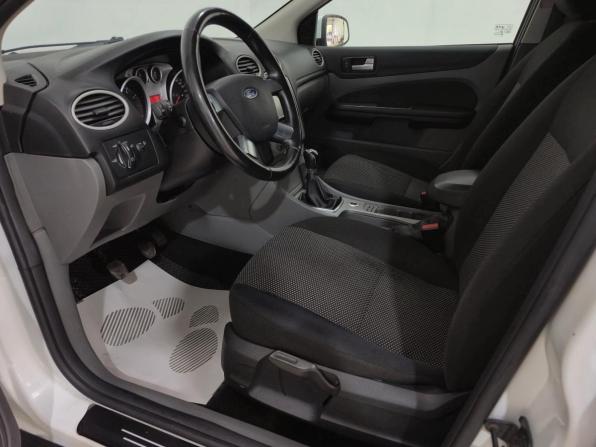Ford Focus II Рестайлинг с пробегом 2010 года, цена 550 000 рублей, 172962 км, седан, Автокод Объявления