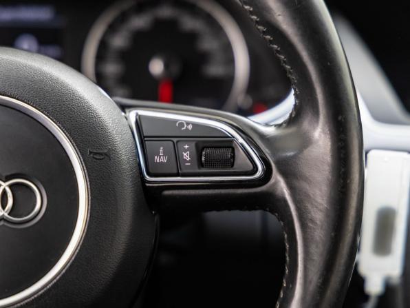 Audi A4 IV (B8) Рестайлинг с пробегом 2013 года, цена 1 228 000 рублей, 231159 км, седан, Автокод Объявления