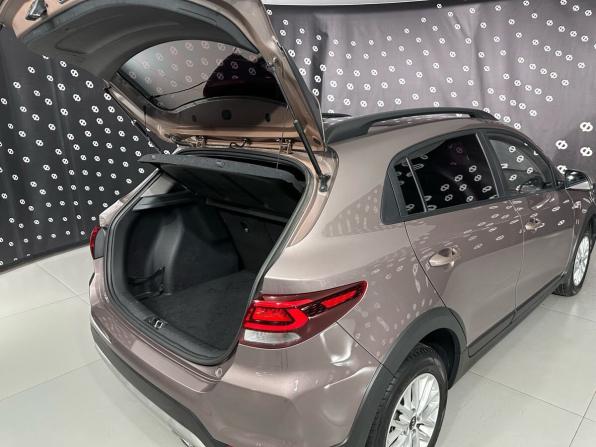 Kia Rio IV с пробегом 2019 года, цена 1 650 000 рублей, 43400 км, хэтчбек, Автокод Объявления