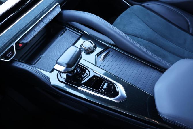 Geely Monjaro I с пробегом 2023 года, цена 3 118 000 рублей, 48758 км, внедорожник, Автокод Объявления