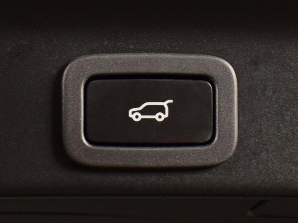 Jaguar F-Pace I с пробегом 2019 года, цена 3 799 995 рублей, 88007 км, внедорожник, Автокод Объявления