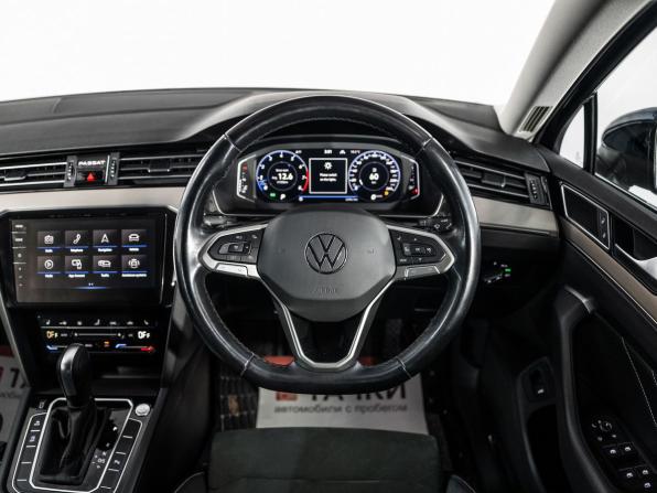 Volkswagen Passat B8 Рестайлинг с пробегом 2021 года, цена 2 089 500 рублей, 52961 км, седан, Автокод Объявления