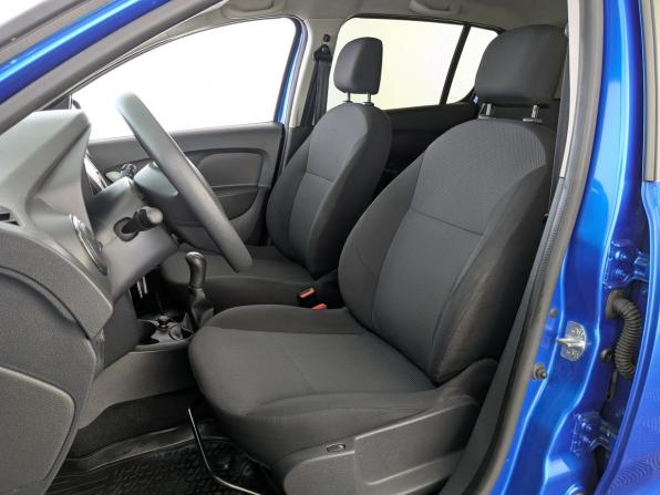 Renault Sandero II с пробегом 2014 года, цена 850 000 рублей, 53883 км, хэтчбек, Автокод Объявления