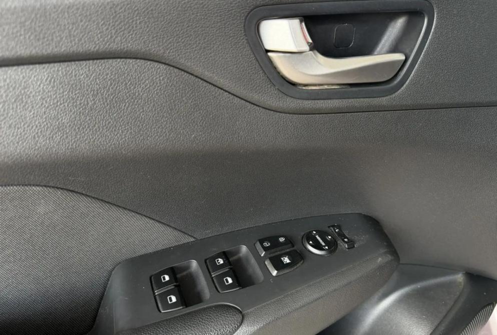 Hyundai Solaris II Киров  - изображение 16