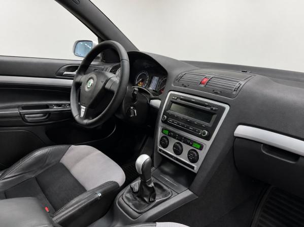 Skoda Octavia RS II с пробегом 2007 года, цена 949 500 рублей, 201193 км, хэтчбек, Автокод Объявления