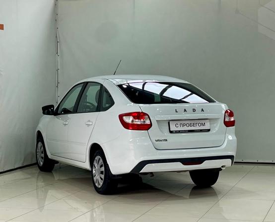 Lada (ВАЗ) Granta I Рестайлинг с пробегом 2023 года, цена 695 000 рублей, 28000 км, лифтбек, Автокод Объявления